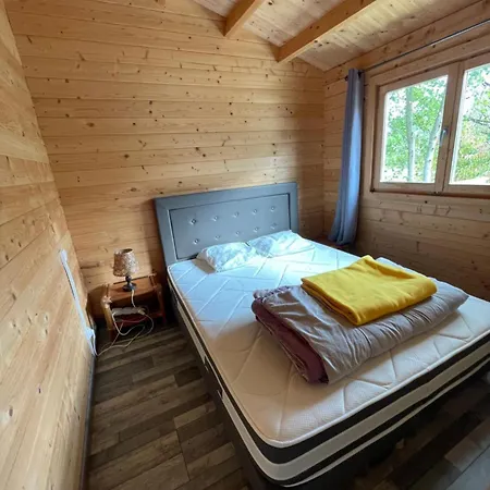 مكان تخييم 7 Personnes Climatise 3*